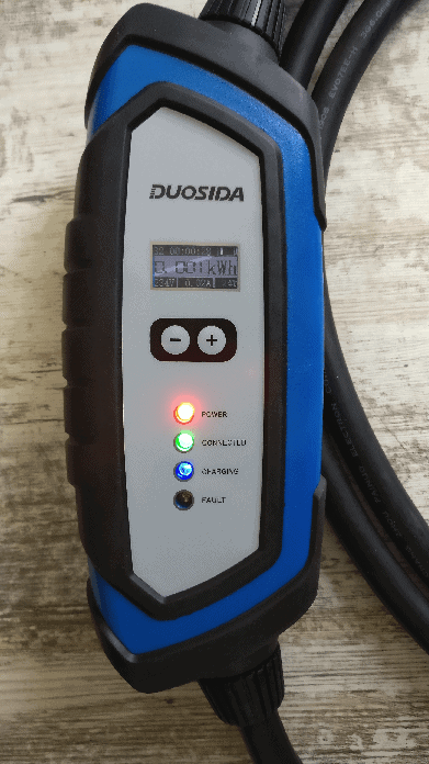 DUOSIDA prijenosni punjač 7 kW, podesivi 8-32A, Type 2 na CEE utikač